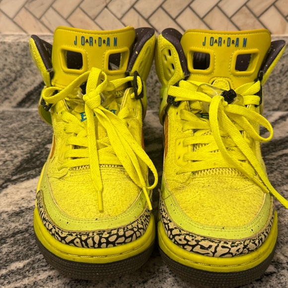jordan spizike white volt